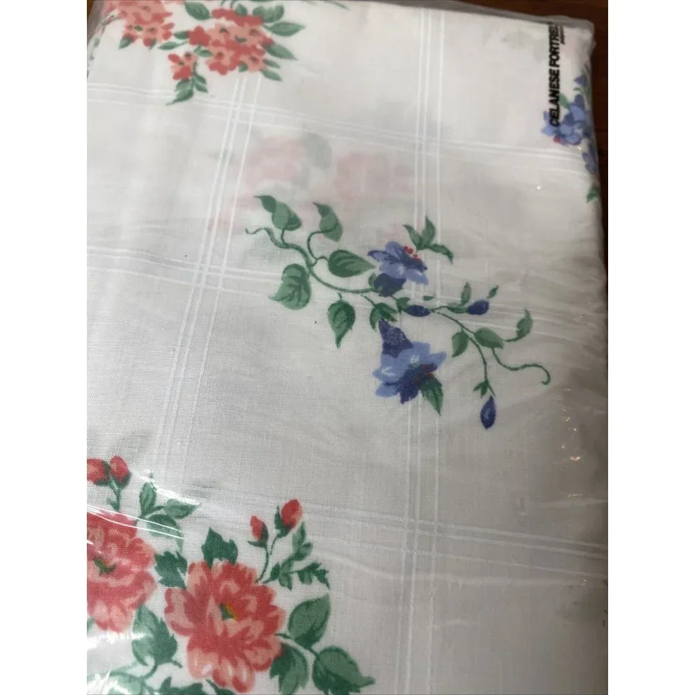 Vintage Cannon Royal Famly Two Standard Pillowcases New USA Pink Floral Ruffle